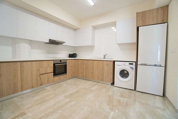 Image No.3-Appartement de 2 chambres à vendre à Mouttagiaka