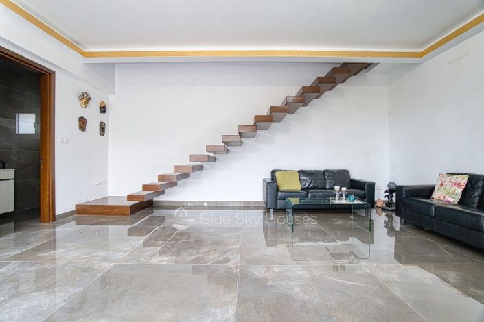 Image No.4-3 Bed Villa for sale