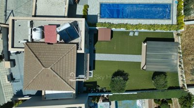 Detached Villa For Sale  in  Moni