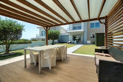 Detached Villa For Sale  in  Moni