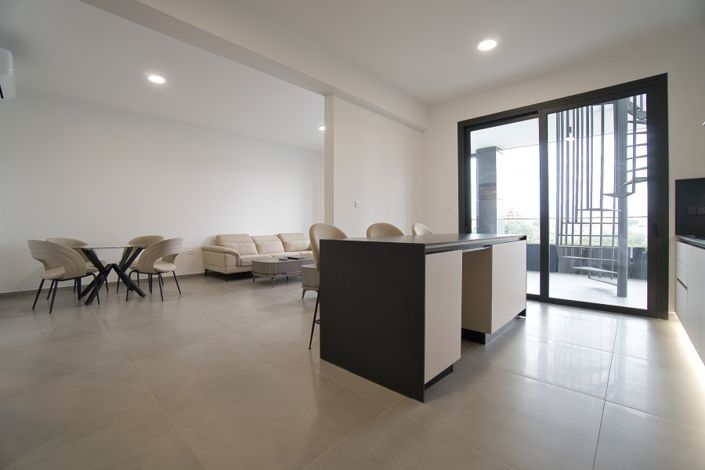 Image No.3-3 Bed Penthouse for sale