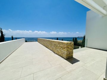 Detached Villa For Sale  in  Select Location