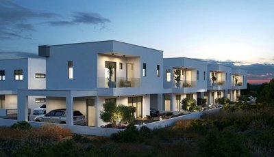 Semi Detached Villa For Sale  in  Erimi