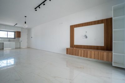 Apartment For Sale  in  Paphos Town