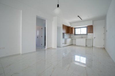 Apartment For Sale  in  Paphos Town
