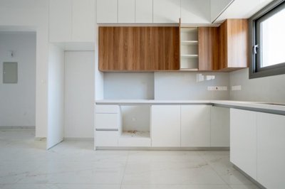 Apartment For Sale  in  Paphos Town