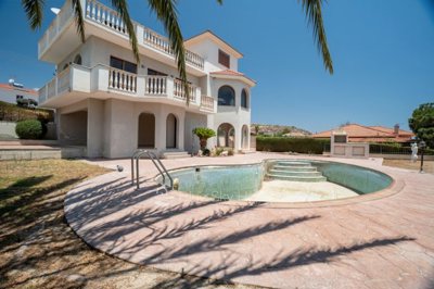 Detached Villa For Sale  in  Ayios Athanasios