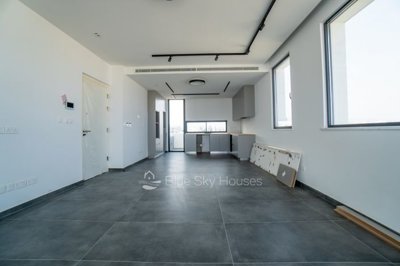 Penthouse For Sale  in  Katholiki
