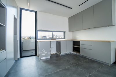 Penthouse For Sale  in  Katholiki