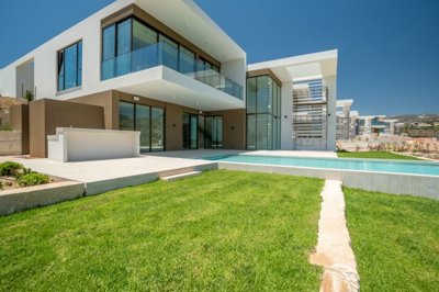 Detached Villa For Sale  in  Pegia