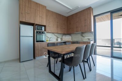 Apartment For Sale  in  Panthea