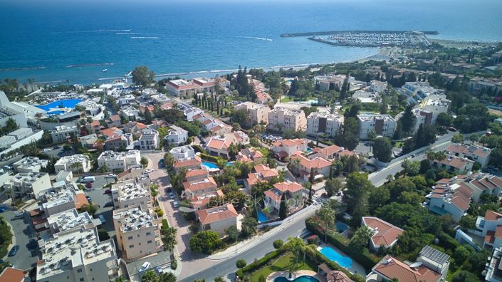 Image No.1-3 Bed Villa for sale