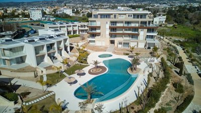 Apartment For Sale  in  Chloraka