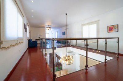 Detached Villa For Sale  in  Pyrgos