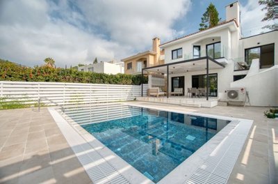 Detached Villa For Rent  in  Tala