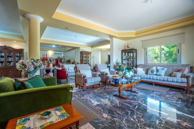 Detached Villa For Sale  in  Columbia