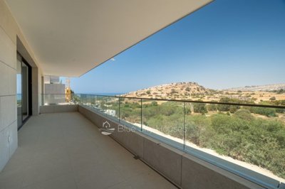 Apartment For Sale  in  Agios Tychonas