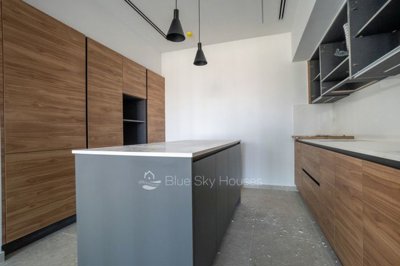 Apartment For Sale  in  Agios Tychonas