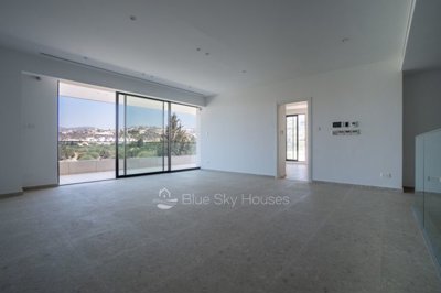 Apartment For Sale  in  Agios Tychonas