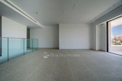 Apartment For Sale  in  Agios Tychonas