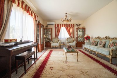 Detached Villa For Sale  in  Apesia
