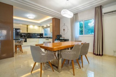 Detached Villa For Sale  in  Agios Tychonas