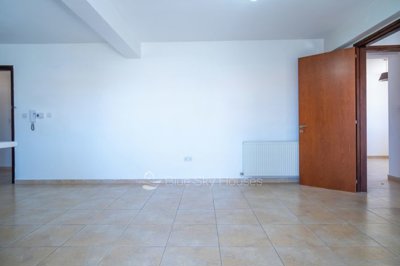 Apartment For Sale  in  Mesa Yitonia