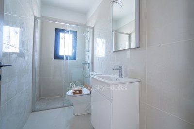 Apartment For Sale  in  Columbia