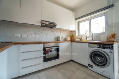 Apartment For Sale  in  Petrou & Pavlou