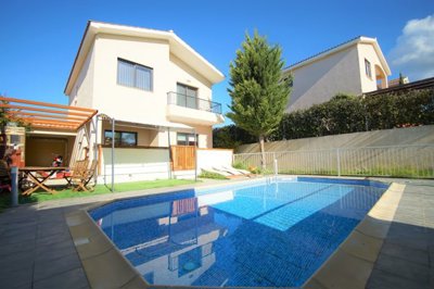 Detached Villa For Sale  in  Kouklia - Secret Valley