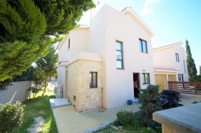 Detached Villa For Sale  in  Kouklia - Secret Valley
