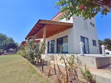 Detached Villa For Sale  in  Cape Greco