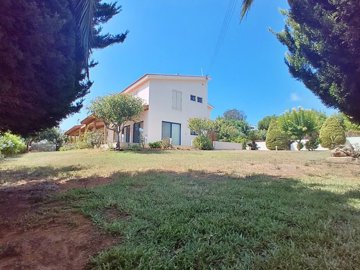 Detached Villa For Sale  in  Cape Greco