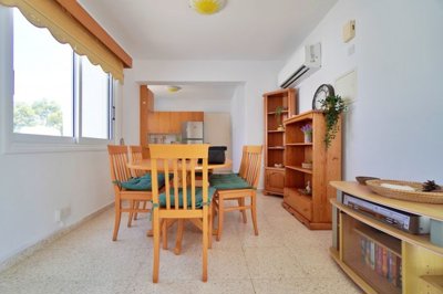 Apartment For Sale  in  Meneou