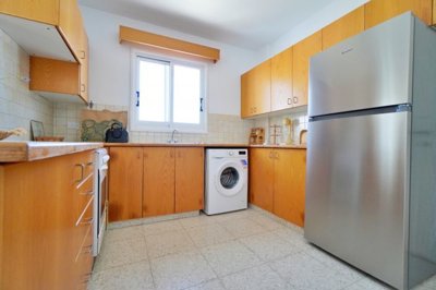 Apartment For Sale  in  Meneou