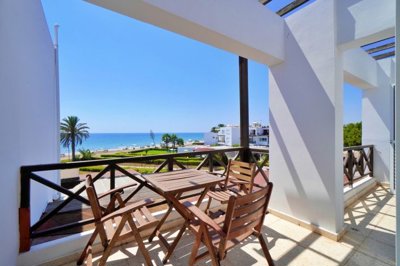 Apartment For Sale  in  Meneou