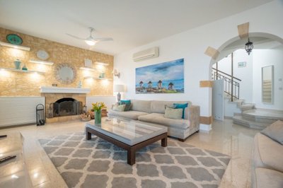 Detached Villa For Sale  in  Tala - Kamares