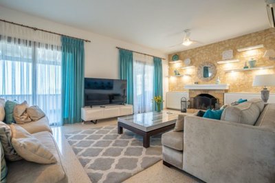 Detached Villa For Sale  in  Tala - Kamares