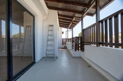 Apartment For Sale  in  Chloraka