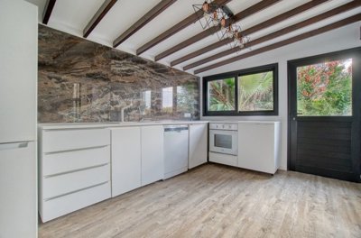 Semi Detached Villa For Sale  in  Chloraka