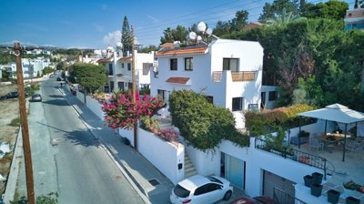 Semi Detached Villa For Sale  in  Chloraka