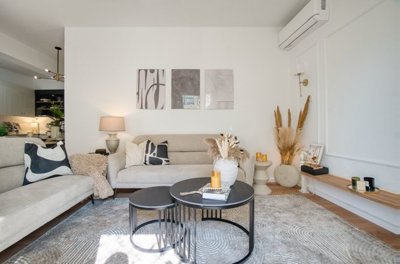 Apartment For Sale  in  Paphos Town