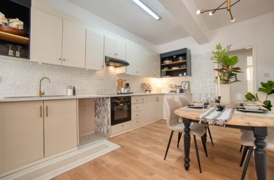 Apartment For Sale  in  Paphos Town