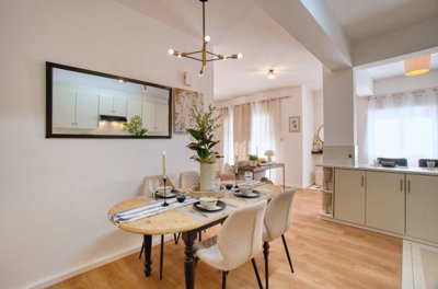 Apartment For Sale  in  Paphos Town