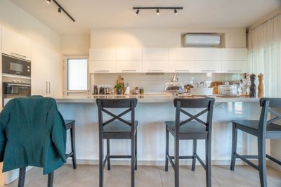 Detached Villa For Sale  in  Geroskipou