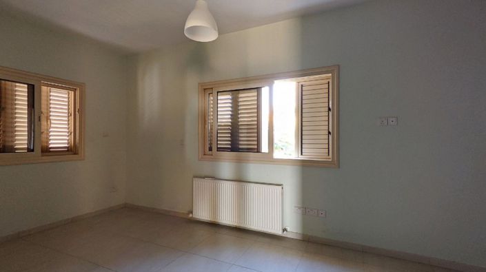 Image No.10-5 Bed Villa for sale