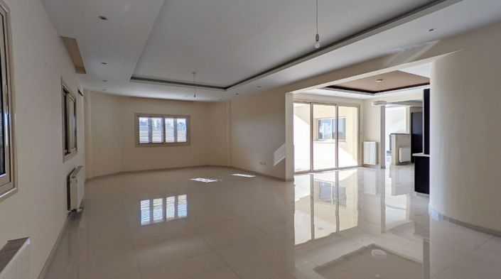 Image No.3-5 Bed Villa for sale