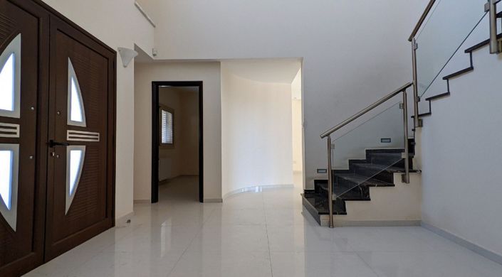 Image No.7-5 Bed Villa for sale