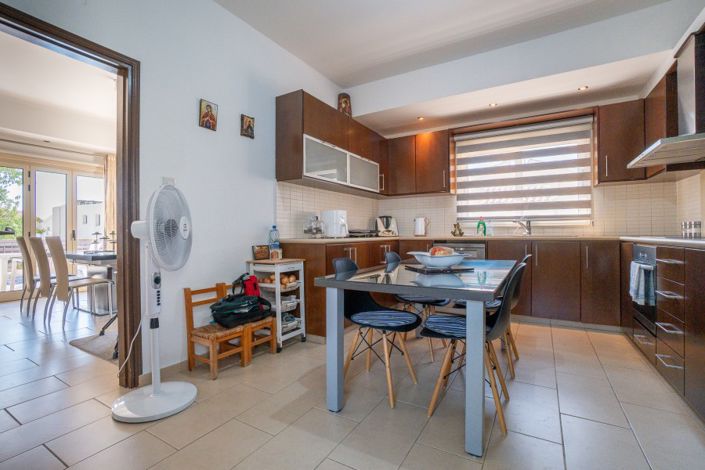 Image No.8-3 Bed Villa for sale