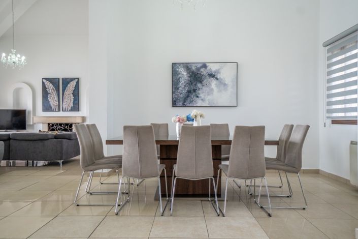 Image No.10-5 Bed Villa for sale